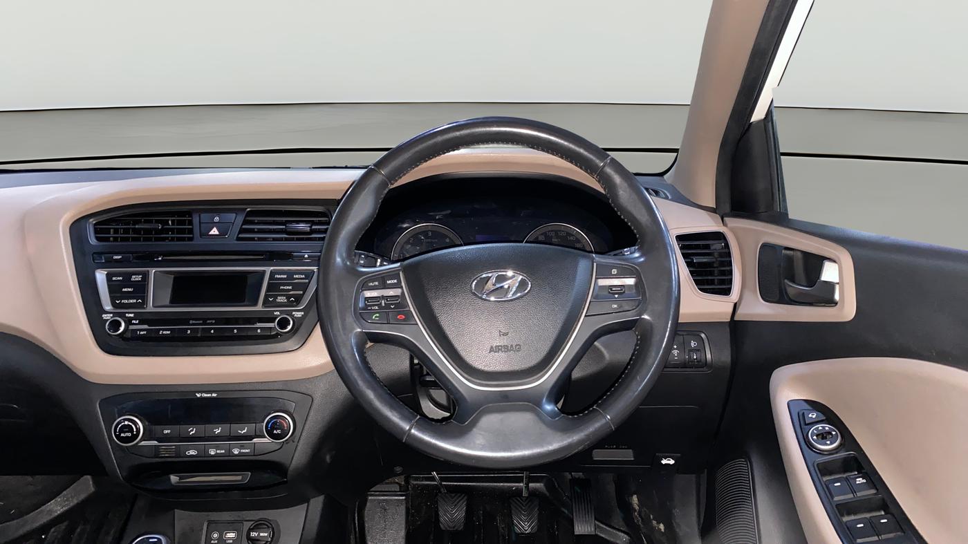 2015 Hyundai Elite i20 ASTA 1.4 CRDI, Diesel, Manual, 71,195 km, Steering Wheel Close Up