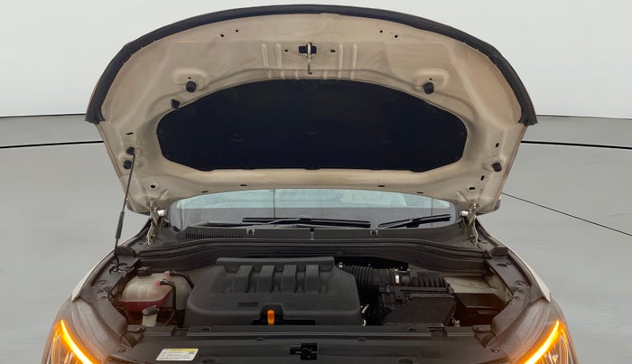 2022 Mahindra XUV700 AX 7 P AT 7 STR, Petrol, Automatic, 18,173 km, Open Bonet