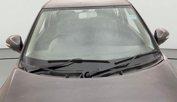 2017 Maruti Swift VXI O, Petrol, Manual, 69,453 km, Front Windshield