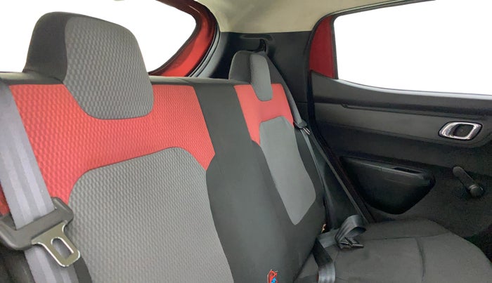 2018 Renault Kwid RXT 1.0 AMT (O), Petrol, Automatic, 43,281 km, Right Side Rear Door Cabin