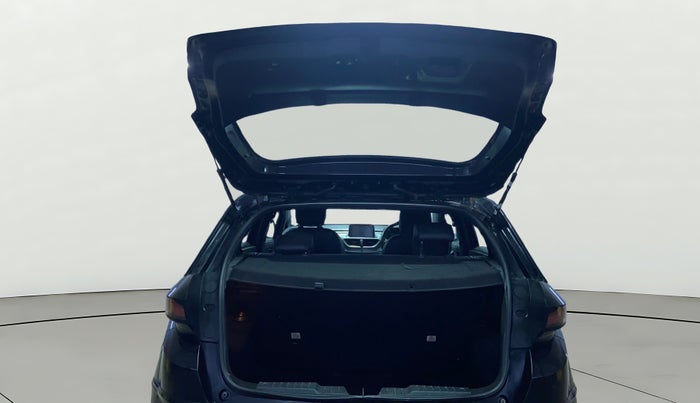 2022 Tata ALTROZ XZ PLUS PETROL, Petrol, Manual, 71,467 km, Boot Door Open