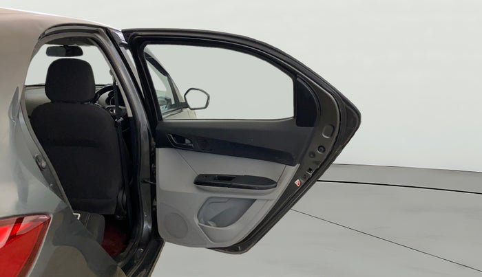 2021 Tata Tiago XT PETROL, CNG, Manual, 63,132 km, RHS Rear Door