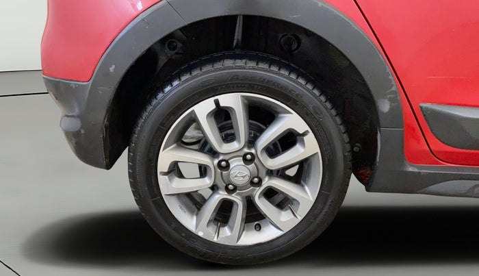 2017 Hyundai i20 Active 1.2 SX, Petrol, Manual, 94,185 km, Right Rear Wheel