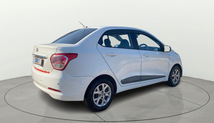 2015 Hyundai Xcent S 1.2, Petrol, Manual, 1,10,521 km, Right Back Diagonal