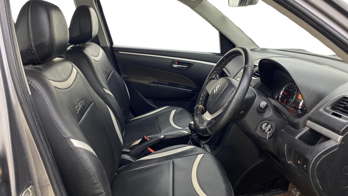 2017 Maruti Swift VXI, Petrol, Manual, 45,756 km, Right Side Front Door Cabin