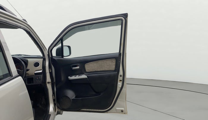 2015 Maruti Wagon R 1.0 VXI, Petrol, Manual, 1,38,353 km, RHS Front Door