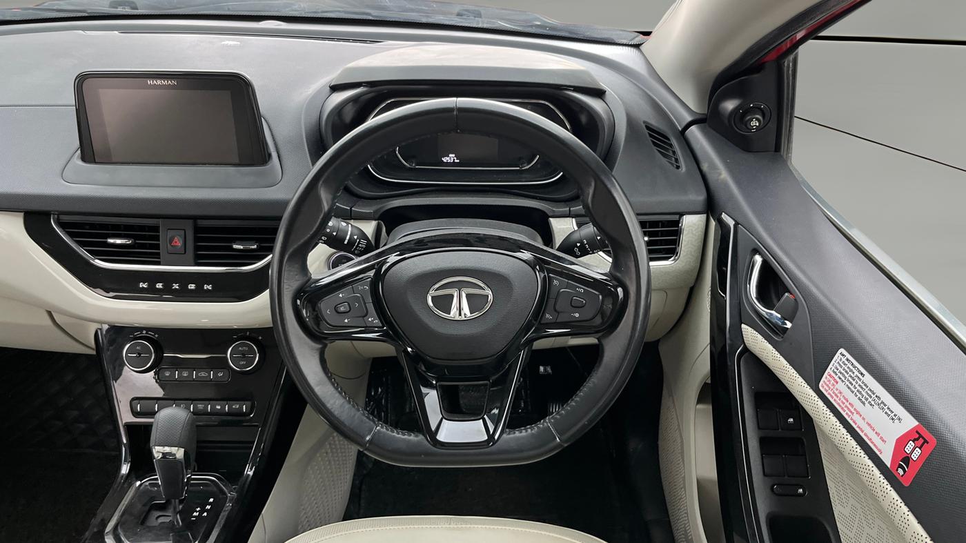 2022 Tata NEXON XZA PLUS (PREMIUM) PETROL, Petrol, Automatic, 42,535 km, Steering Wheel Close Up