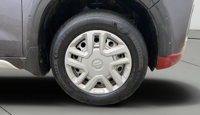 2020 Maruti Vitara Brezza LXI, Petrol, Manual, 62,298 km, Right Front Wheel