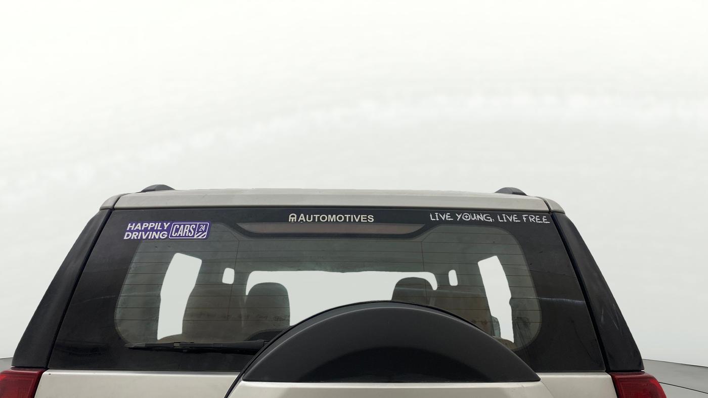 2017 Mahindra TUV300 T8, Diesel, Manual, 31,985 km, Rear Windshield