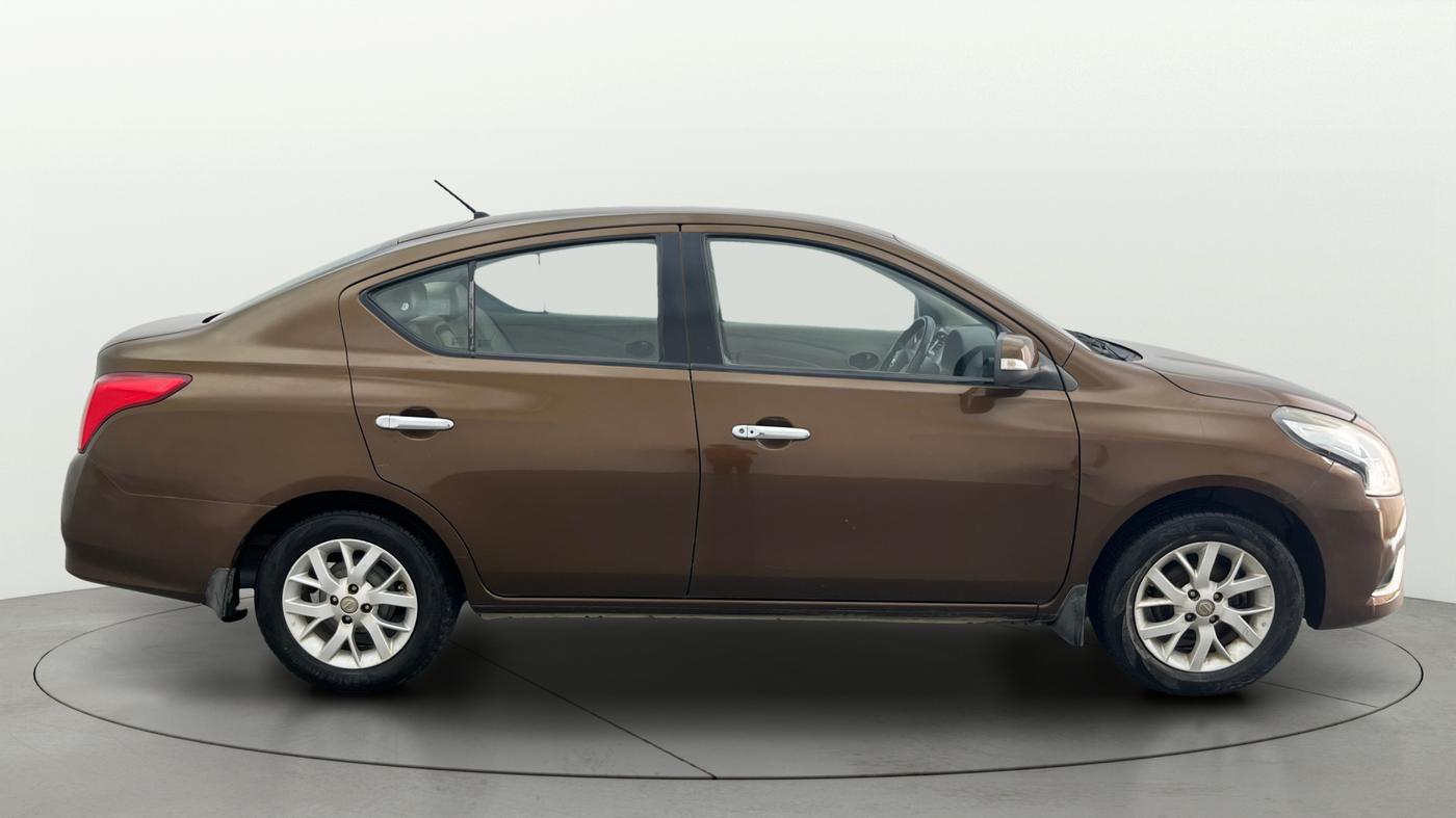 2017 Nissan Sunny XV CVT, Petrol, Automatic, 85,350 km, Right Side View
