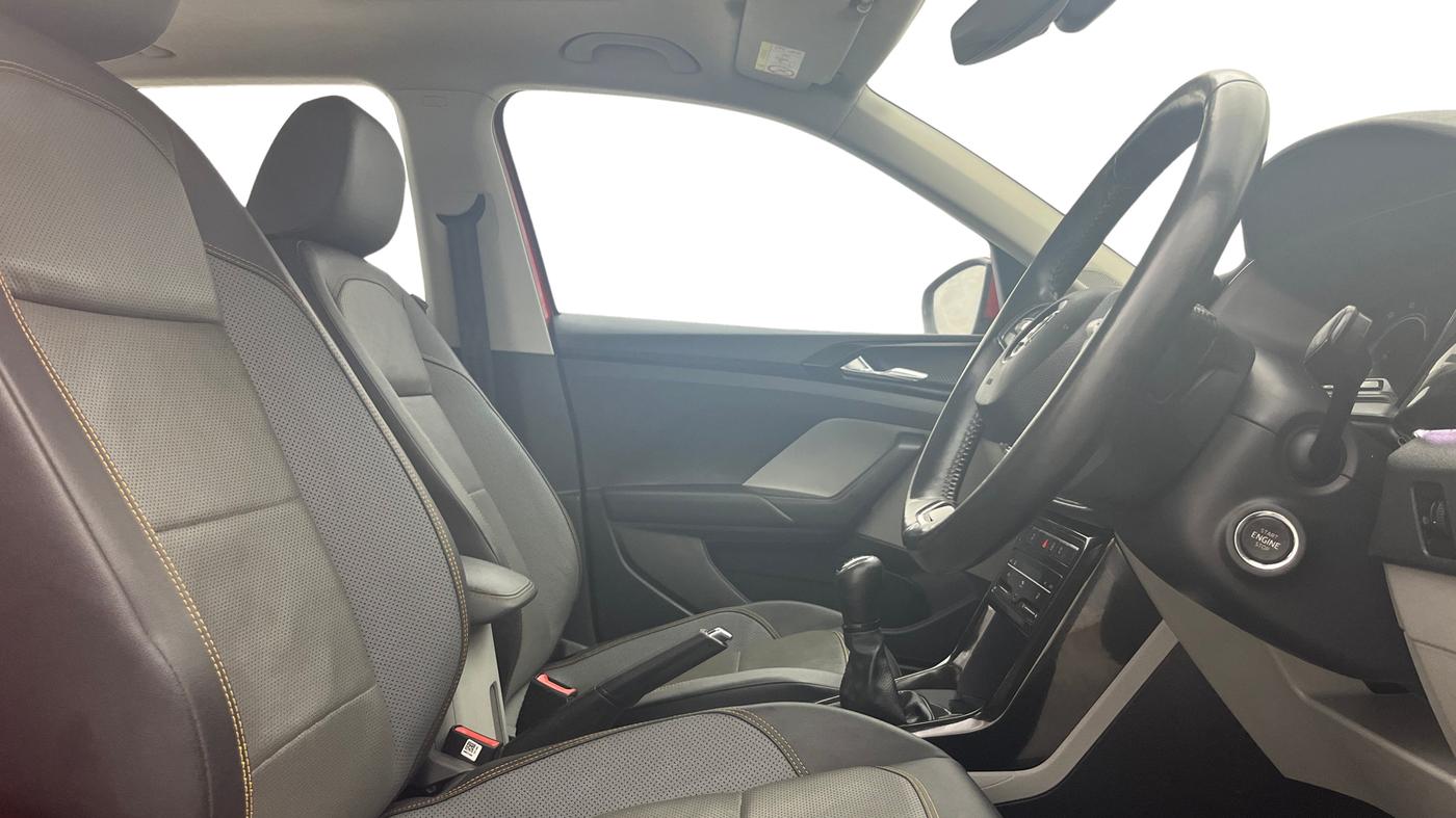 2021 Skoda KUSHAQ STYLE 1.0L TSI MT, Petrol, Manual, 50,073 km, Right Side Front Door Cabin