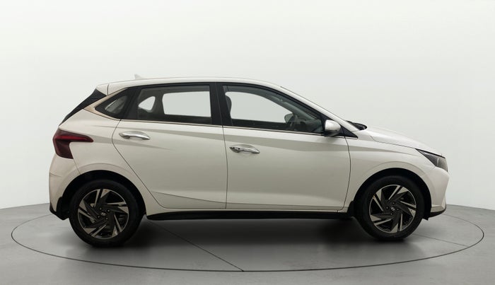 2021 Hyundai NEW I20 ASTA (O) 1.5 CRDI MT, Diesel, Manual, 32,496 km, Right Side View