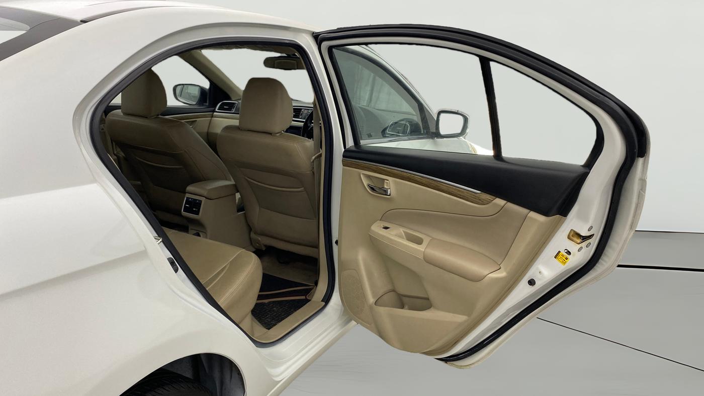 2020 Maruti Ciaz ALPHA  AT 1.5 SHVS PETROL, Petrol, Automatic, 1,09,980 km, RHS Rear Door
