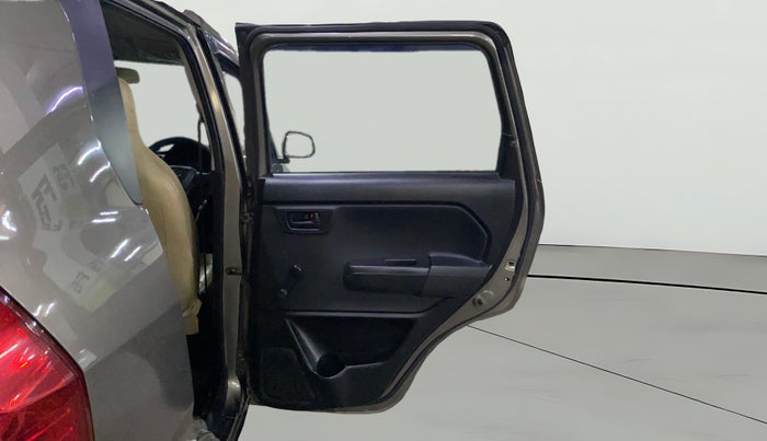 2021 Maruti New Wagon-R LXI CNG 1.0, CNG, Manual, 70,842 km, RHS Rear Door