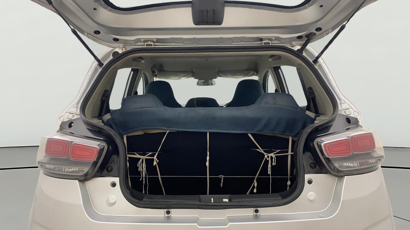 2020 Mahindra KUV 100 NXT K2+ P 6 STR, Petrol, Manual, 25,706 km, Boot Open Zoomed View