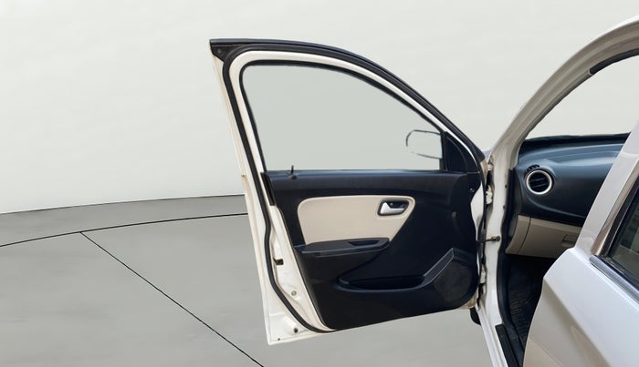 2021 Maruti Alto LXI CNG, CNG, Manual, 74,348 km, LHS Front Door