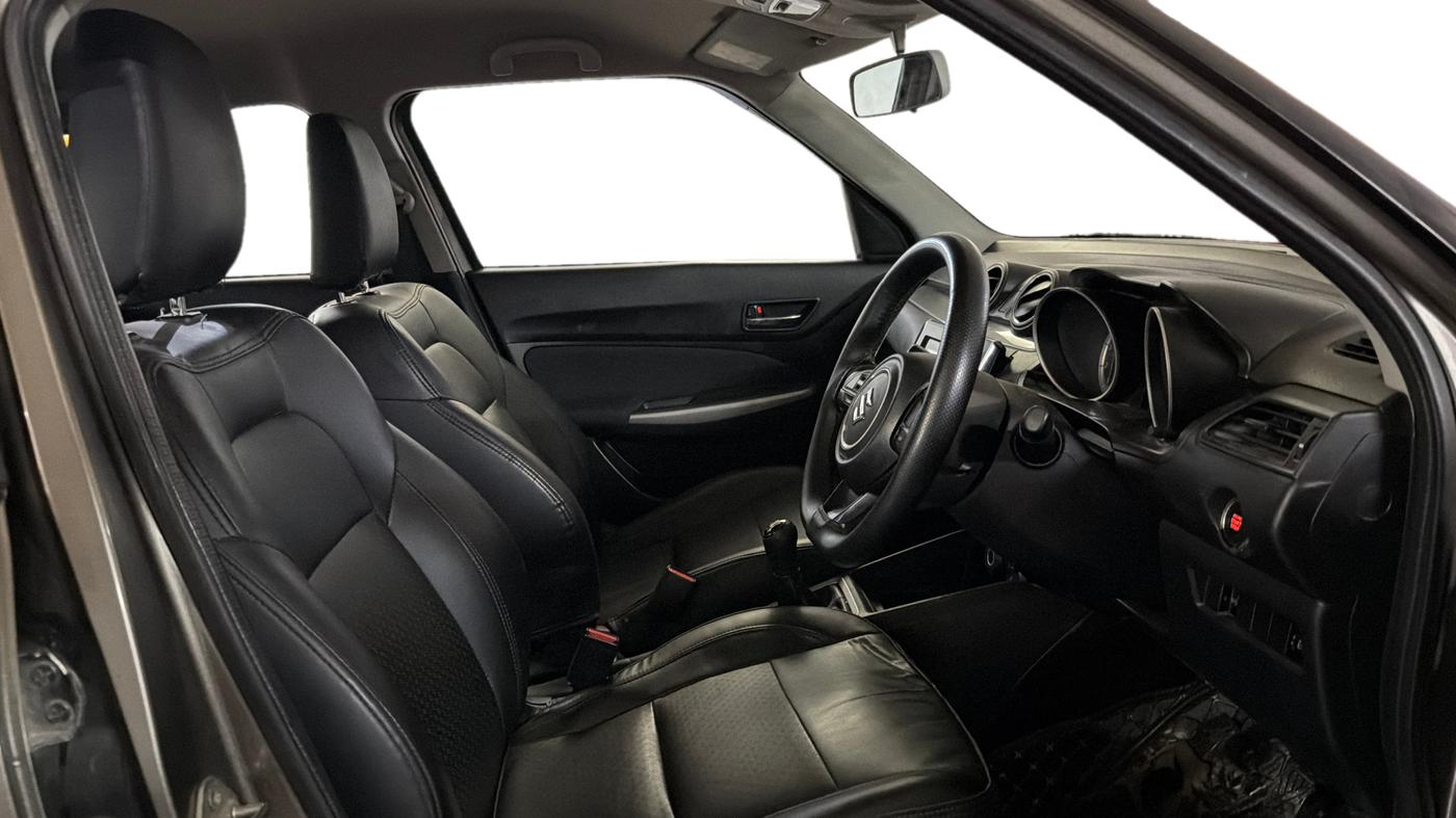 2019 Maruti Swift ZXI PLUS, Petrol, Manual, 71,096 km, Right Side Front Door Cabin