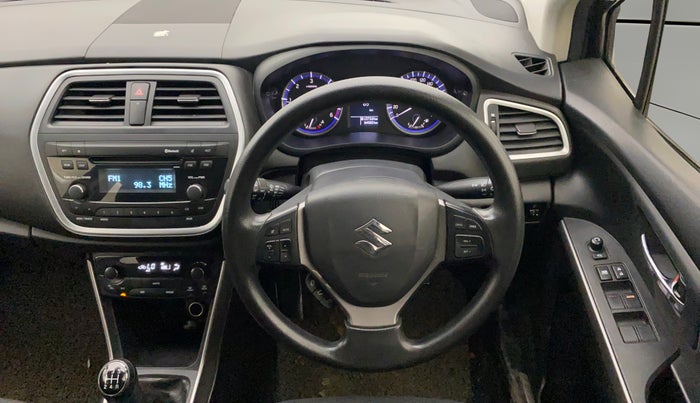 2019 Maruti S Cross DELTA 1.3, Diesel, Manual, 94,530 km, Steering Wheel Close Up