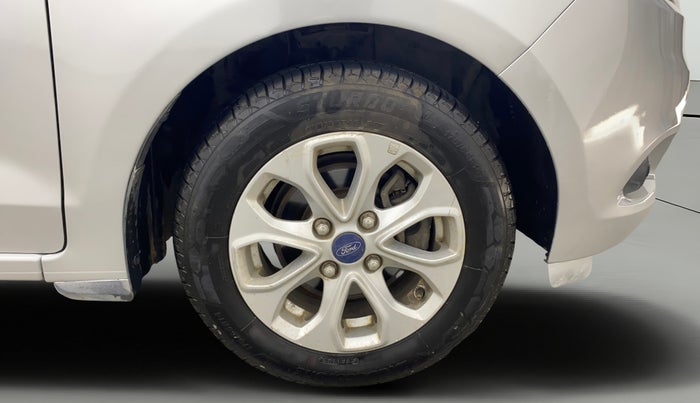 2017 Ford New Figo TITANIUM1.5 DIESEL, Diesel, Manual, 97,482 km, Right Front Wheel
