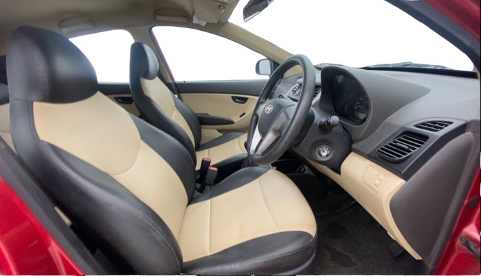 2017 Hyundai Eon ERA PLUS (O), Petrol, Manual, 33,154 km, Right Side Front Door Cabin