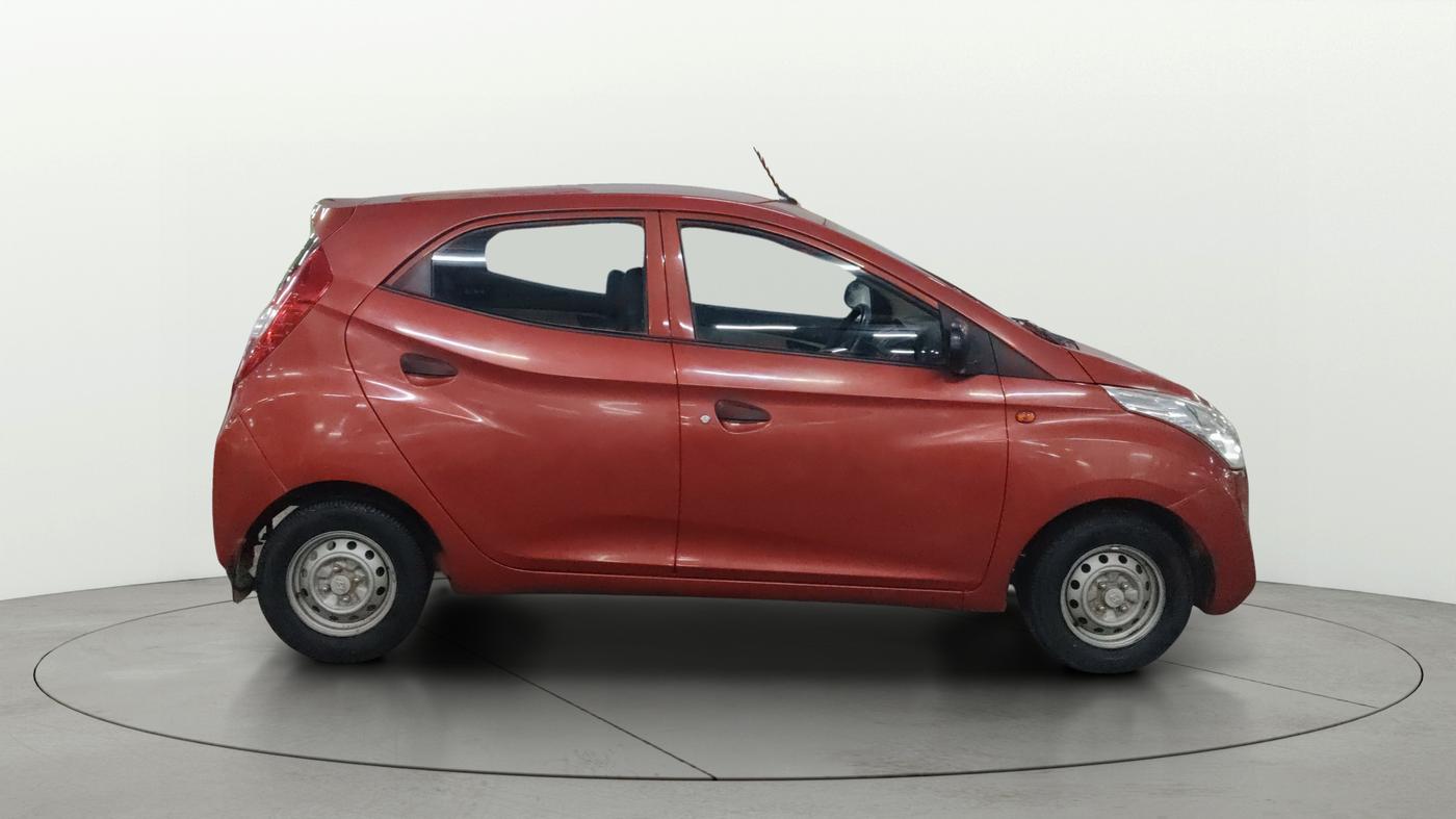2013 Hyundai Eon ERA +, Petrol, Manual, 35,206 km, Right Side View