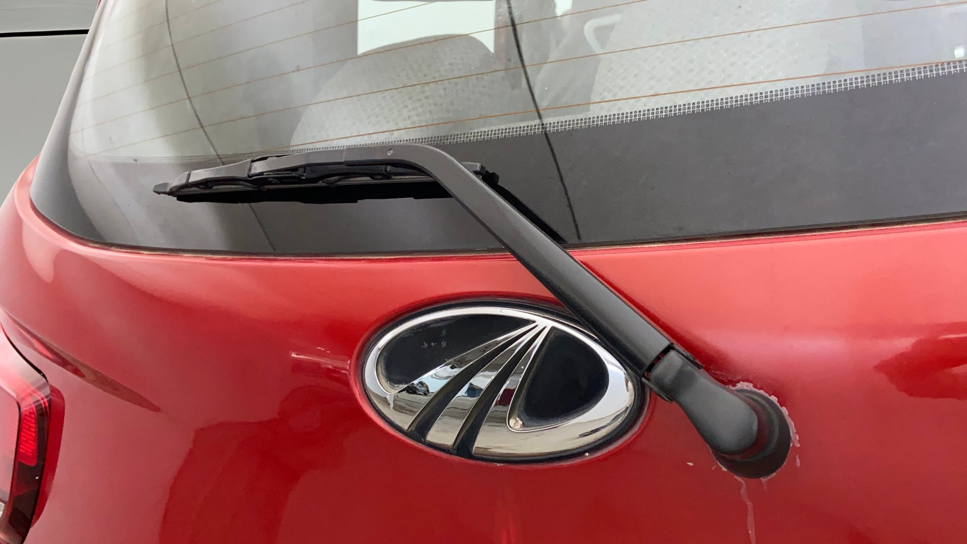 camera-Rear-Wiper