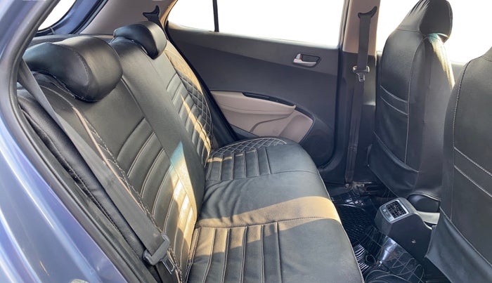 2015 Hyundai Grand i10 ASTA 1.2 KAPPA VTVT, Petrol, Manual, 68,973 km, Right Side Rear Door Cabin