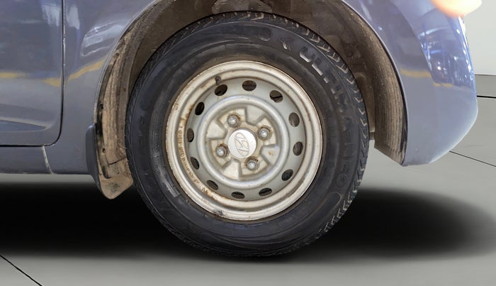 2017 Hyundai Eon ERA +, Petrol, Manual, 40,052 km, Right Front Wheel