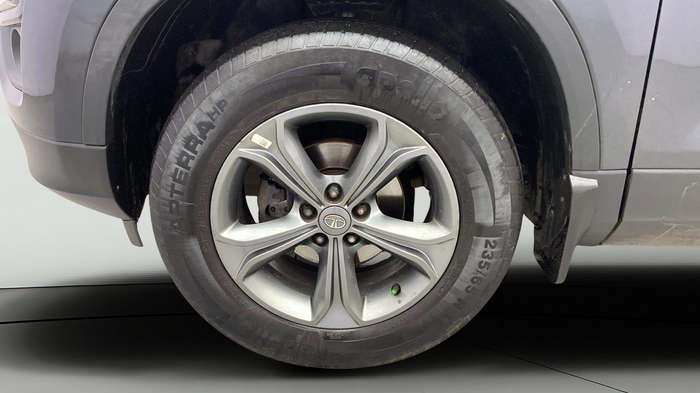 2021 Tata Harrier XZA 2.0L, Diesel, Automatic, 42,676 km, Left Front Wheel