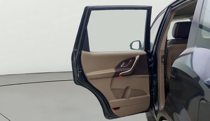 2013 Mahindra XUV500 W8, Diesel, Manual, 91,336 km, LHS Rear Door