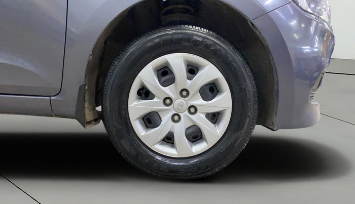 2017 Hyundai Elite i20 MAGNA EXECUTIVE 1.2, Petrol, Manual, 43,052 km, Right Front Wheel