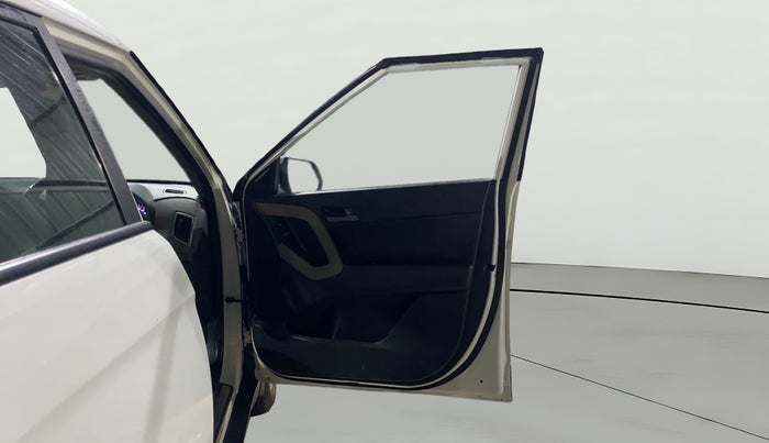 2018 Hyundai Creta SX (O) 1.6 DIESEL, Diesel, Manual, 1,26,427 km, RHS Front Door