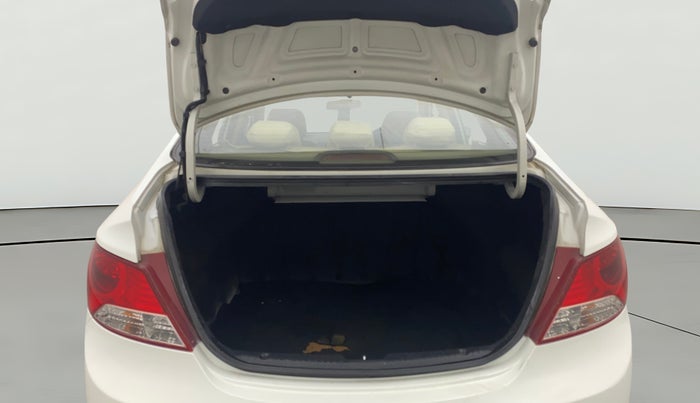 2013 Hyundai Verna FLUIDIC 1.6 VTVT SX, Petrol, Manual, 71,915 km, Boot Open Zoomed View