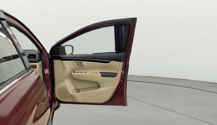 2014 Maruti Ciaz ZDI, Diesel, Manual, 71,574 km, RHS Front Door