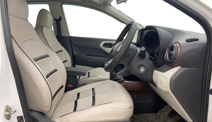 2022 Hyundai AURA S 1.2 CNG, CNG, Manual, 64,026 km, Right Side Front Door Cabin