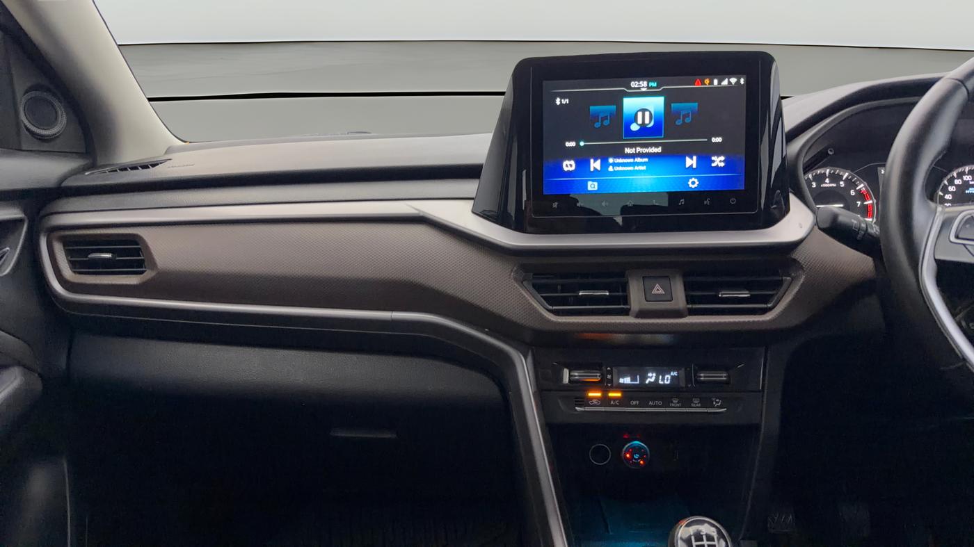 2024 Maruti BREZZA ZXI + SMART HYBRID, CNG, Manual, 22,330 km, Air Conditioner