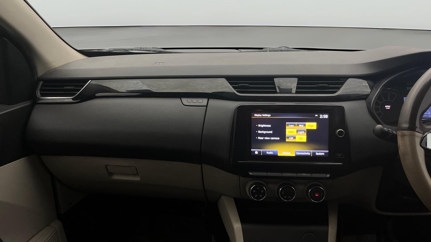2022 Renault TRIBER RXT, Petrol, Manual, 47,166 km, Air Conditioner