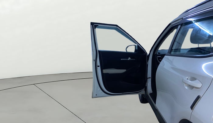 2023 KIA SELTOS HTK PLUS 1.5 IMT, Petrol, Manual, 28,939 km, LHS Front Door