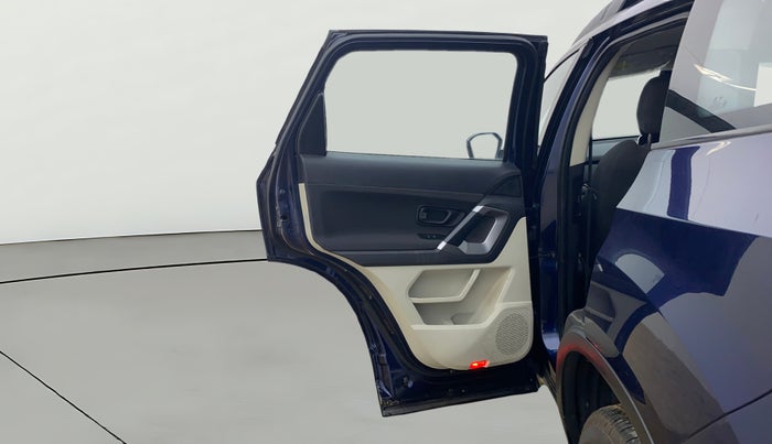 2022 Tata Safari XM, Diesel, Manual, 28,697 km, LHS Rear Door