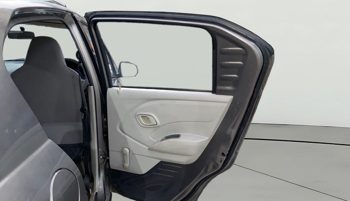 2017 Datsun Redi Go T (O), Petrol, Manual, 82,524 km, RHS Rear Door