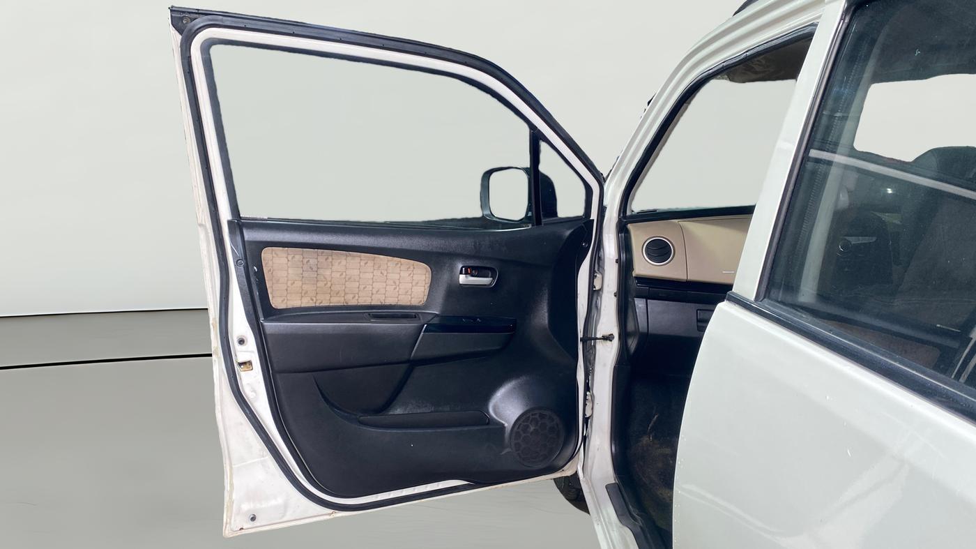 2017 Maruti Wagon R 1.0 VXI, Petrol, Manual, 76,967 km, LHS Front Door