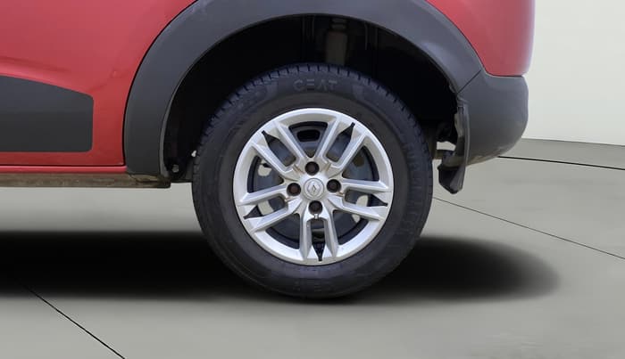 2019 Renault TRIBER RXT, Petrol, Manual, 11,487 km, Left Rear Wheel