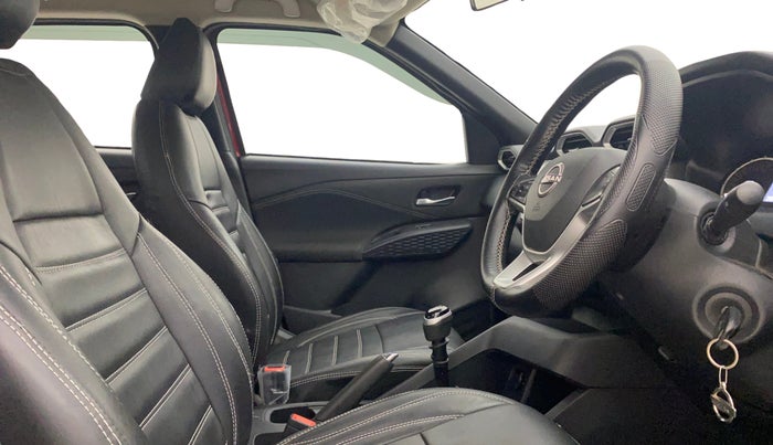 2025 Nissan MAGNITE Acenta B4D 1.0 Petrol MT, Petrol, Manual, 15,080 km, Right Side Front Door Cabin