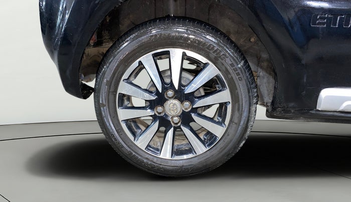 2017 Toyota Etios CROSS 1.2 G, Petrol, Manual, 1,09,423 km, Right Rear Wheel