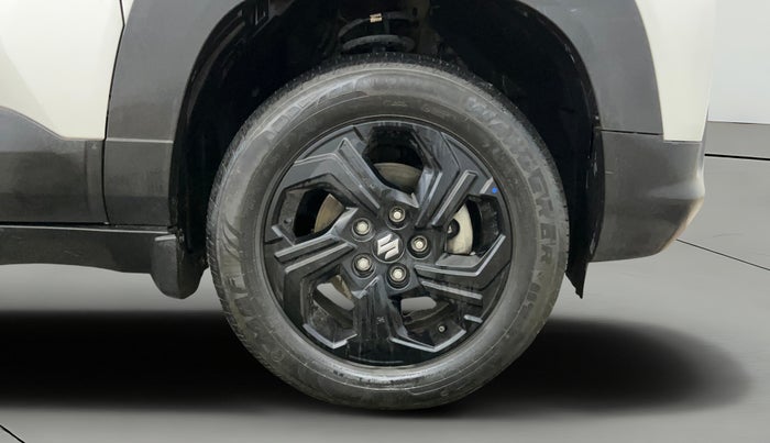 2022 Maruti BREZZA ZXI AT SMART HYBRID, Petrol, Automatic, 48,740 km, Right Front Wheel