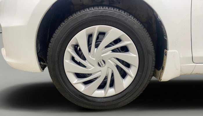 2015 Maruti Ciaz VDI+ SHVS, Diesel, Manual, 1,27,560 km, Left Front Wheel