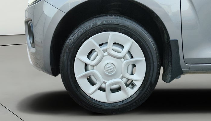 2023 Maruti IGNIS SIGMA 1.2, Petrol, Manual, 6,083 km, Left Front Wheel