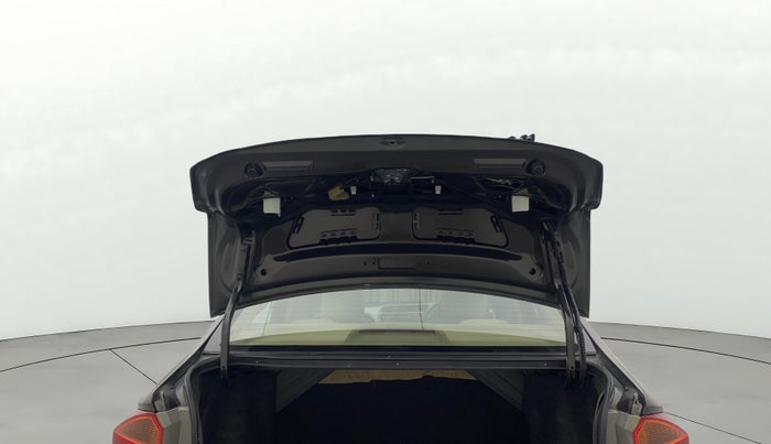 2014 Honda City 1.5L I-VTEC V MT, Petrol, Manual, 1,29,990 km, Boot Door Open