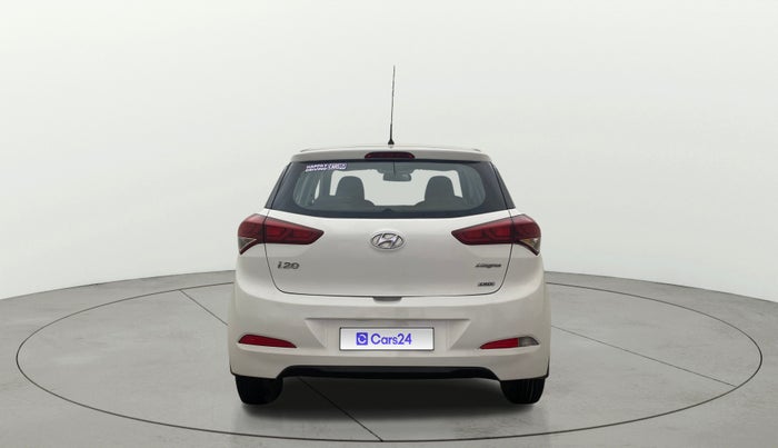 2016 Hyundai Elite i20 MAGNA 1.4 CRDI, Diesel, Manual, 1,12,140 km, Back/Rear