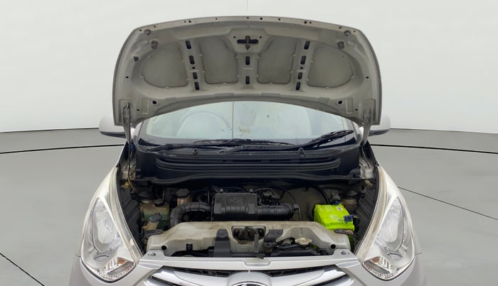 2017 Hyundai Eon SPORTZ, Petrol, Manual, 28,980 km, Open Bonet